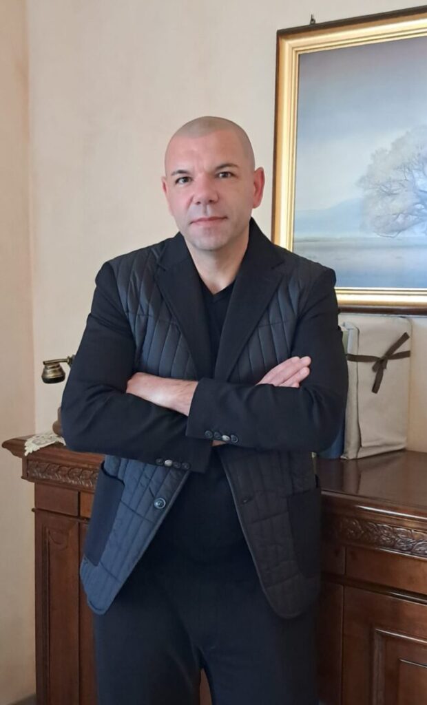 Davide Piras presenta Femmenella al Fizz Show