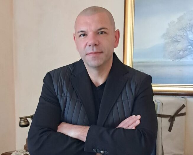Davide Piras presenta Femmenella al Fizz Show